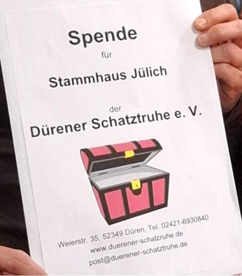 Ein Schreiben ist zu sehen auf dem eine Spende für das Stammhaus Jülich von der Dürener Schatztruhe e.V. erkennbar ist.